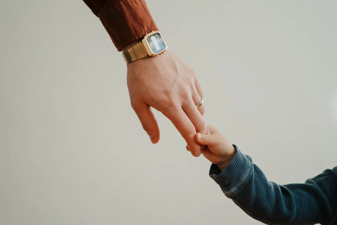 Controle Parental: Monitore Conversas dos Filhos