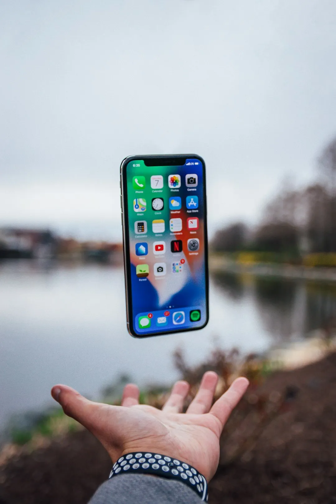 O Futuro dos Smartphones Já Começou: Tendências e Tecnologias Que Transformam o Mercado